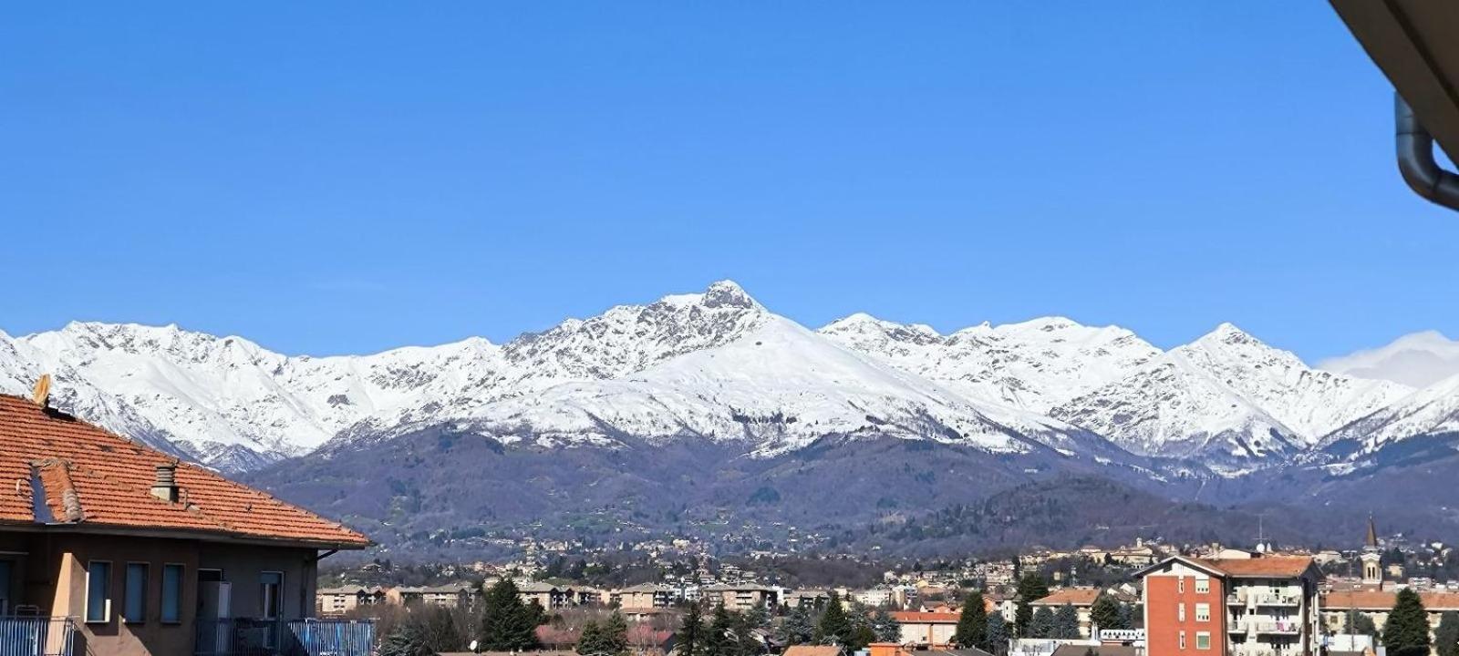 Sky Top Apartment Biella Gaglianico Exterior foto